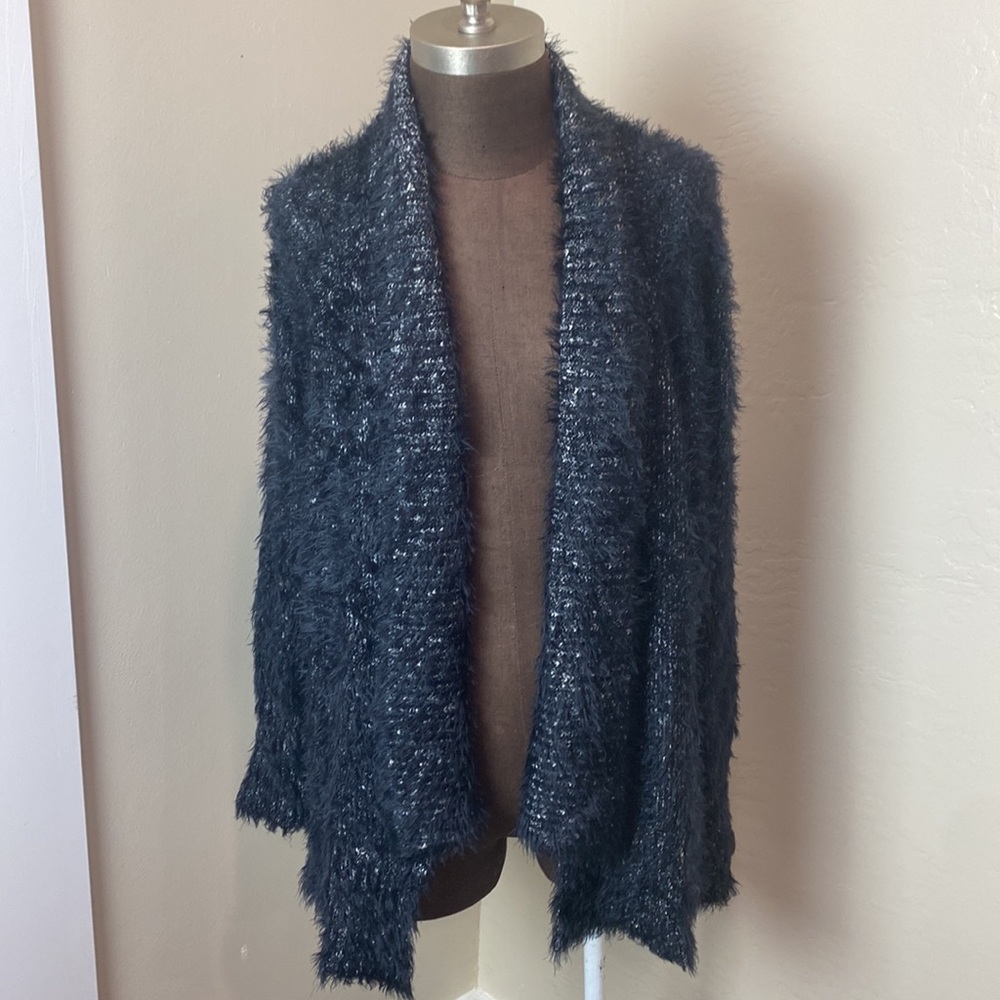 Express Cardigan - Picture 5 of 16